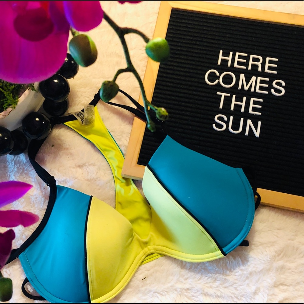 Victoria’s Secret Strappy Bikini Top👙 Size L